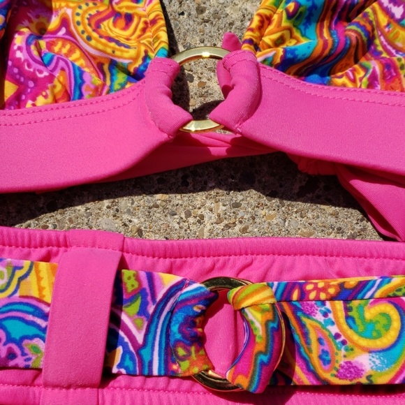 Bikini - Picture 2 of 3